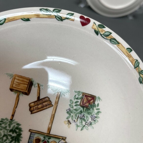 Thomson Pottery Salad Plates Birdhouse Birds Heart Vine Border 7 5/8" Lot of 4 - Picture 10 of 11